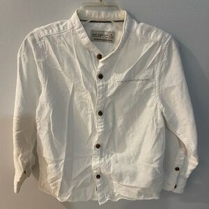 Zara Kids White Button-Down Shirt size 5